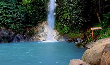 curug biru